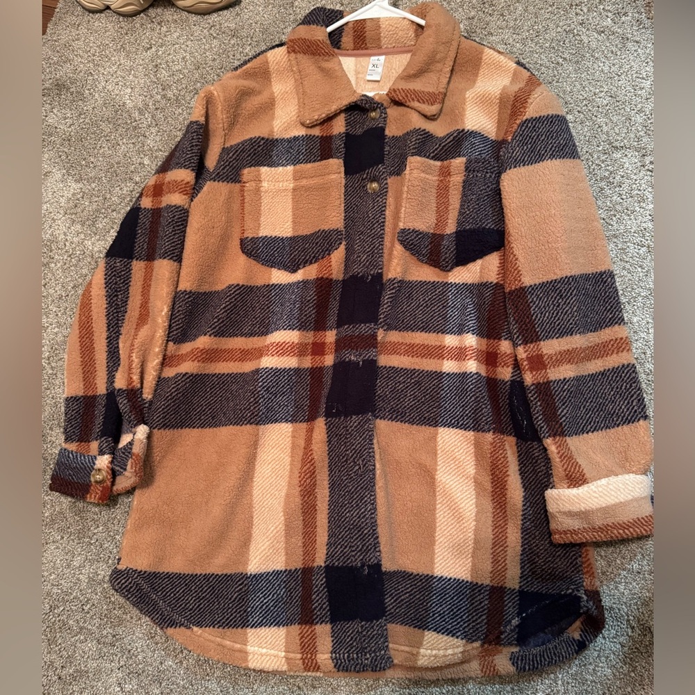 Women’s Plaid Button-Up Shacket